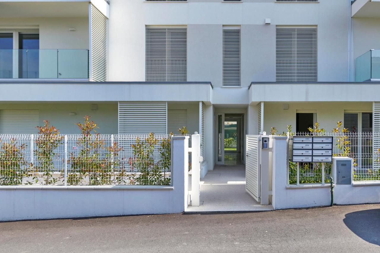 Apartmentsgarda - Le Terrazze Del Garda Residence Lazise Exterior photo